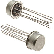 521СА301 никель (00-10г), Компаратор напряжения с универсальным выходом